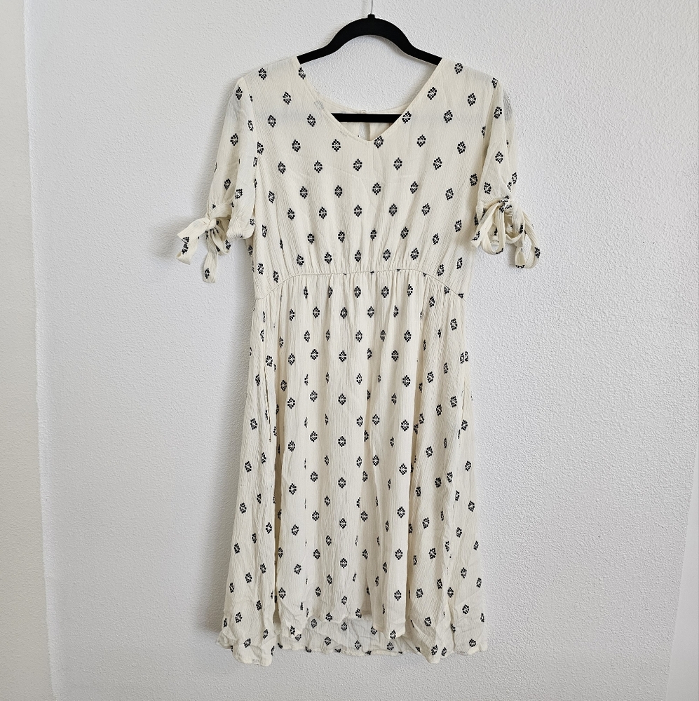 ✅️ Orange Creek Los Angeles Size Large Black & White Aztec Print Midi Dress